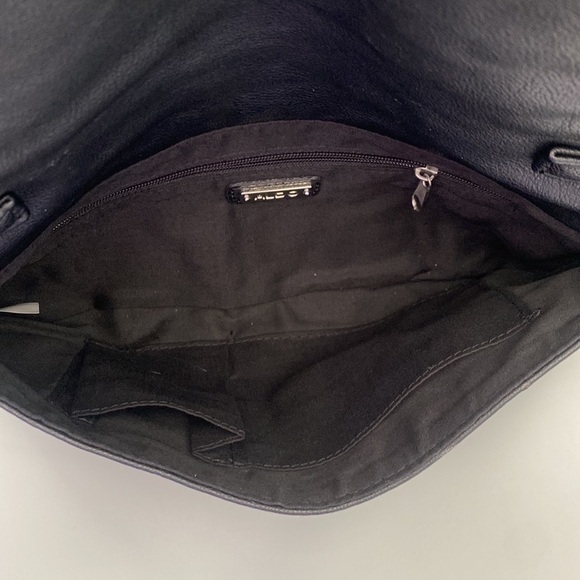 Black leather studded clutch handbag - Picture 7 of 11